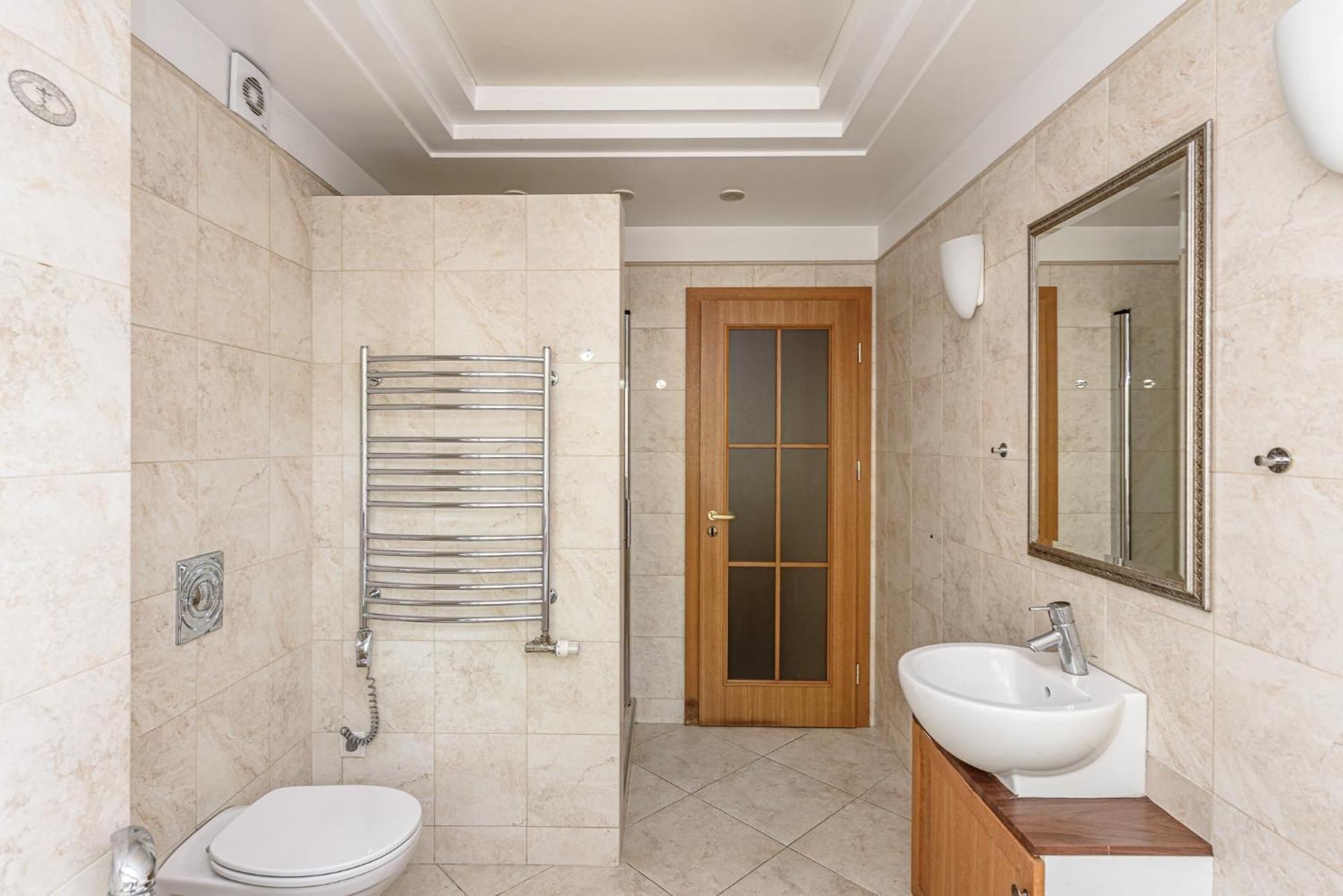 Jacuzzi Apartments X Free Parking X Self Check-In 24X7 By H&H Vilnius Exterior photo